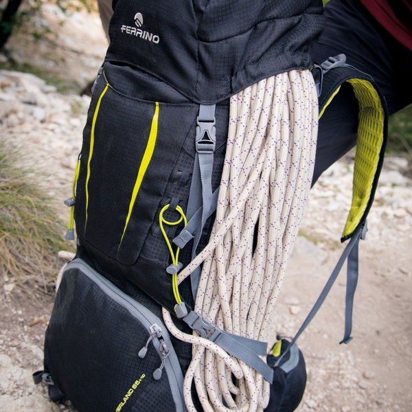 Рюкзак туристический Overland 65+10 black/yellow Ferrino